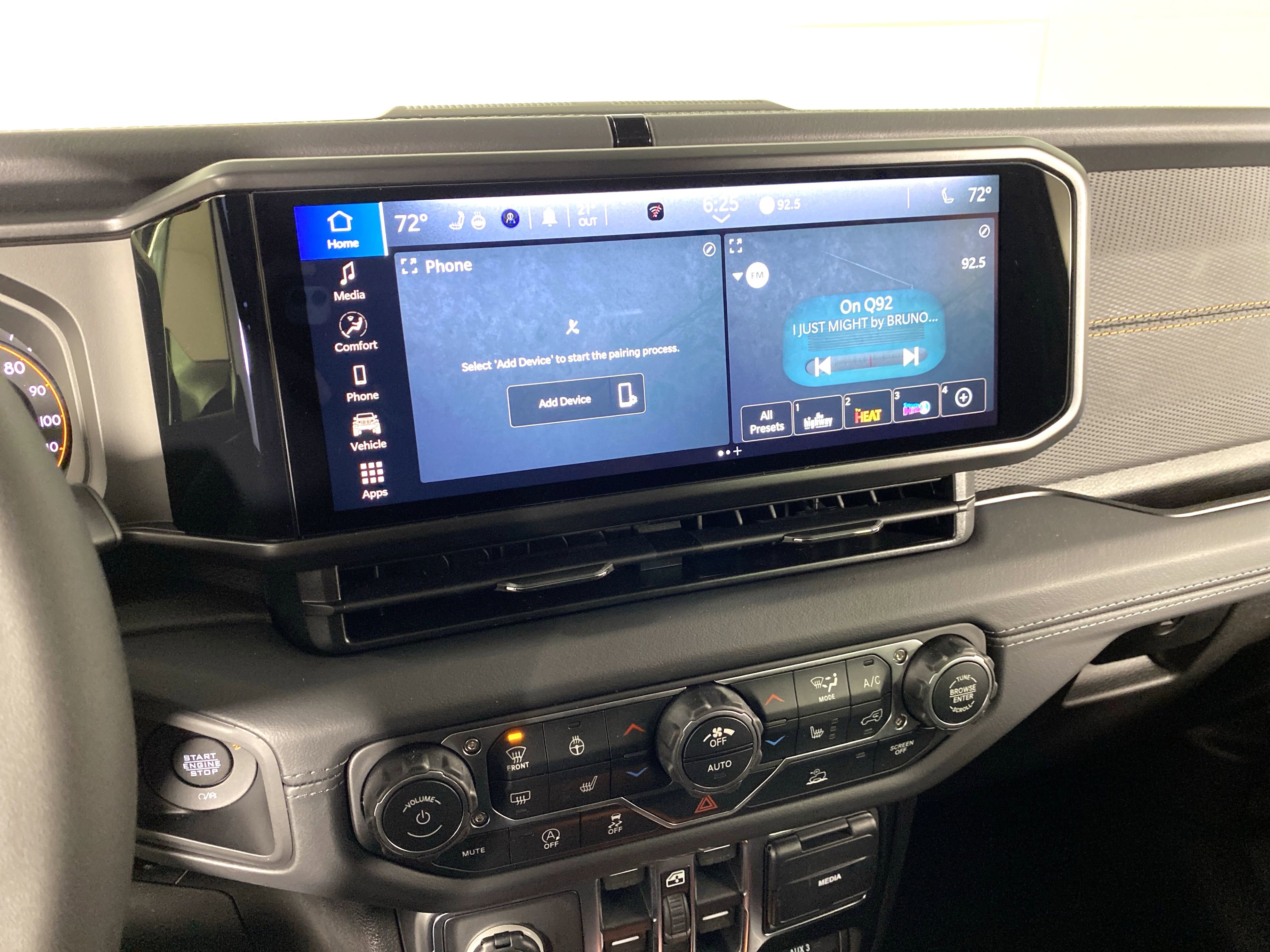 New 2026 Jeep Gladiator Mojave image 25