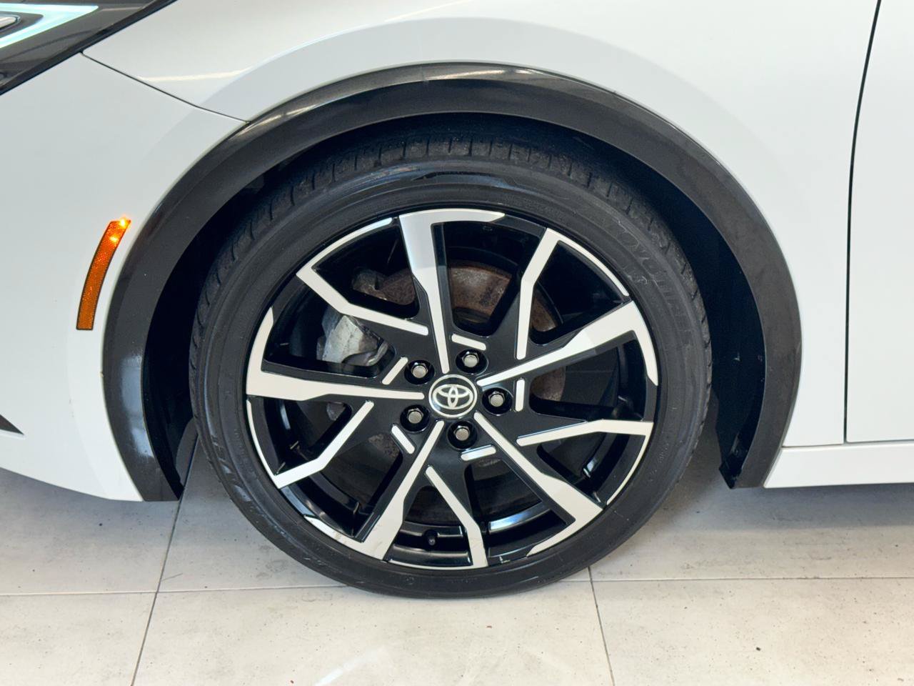 Used 2024 Toyota Prius Prime FWD image 35