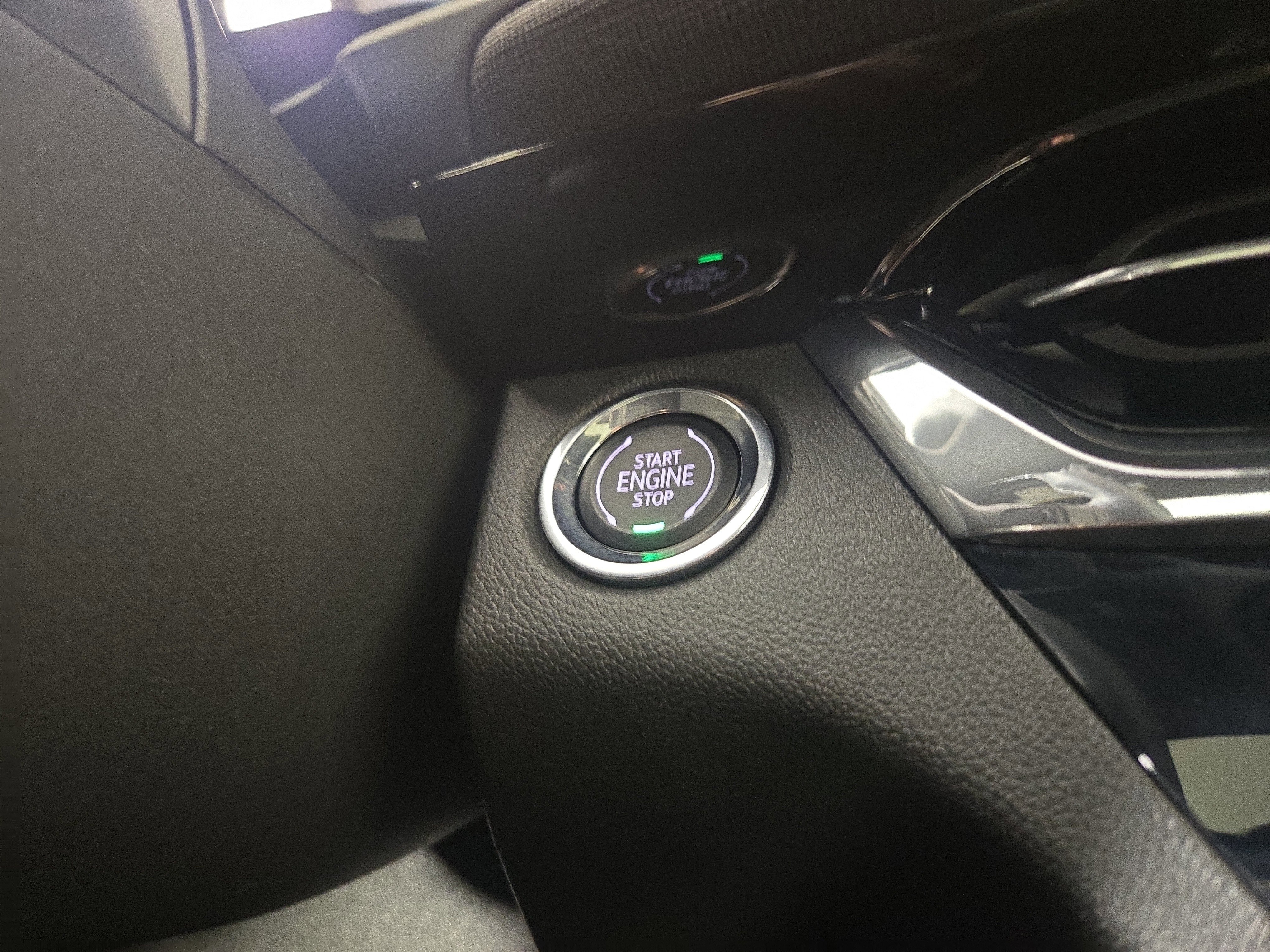 Certified 2025 Buick Envista Avenir image 25