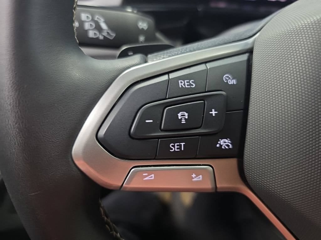 Used 2026 Volkswagen Atlas Cross Sport SE AWD/4WD image 29