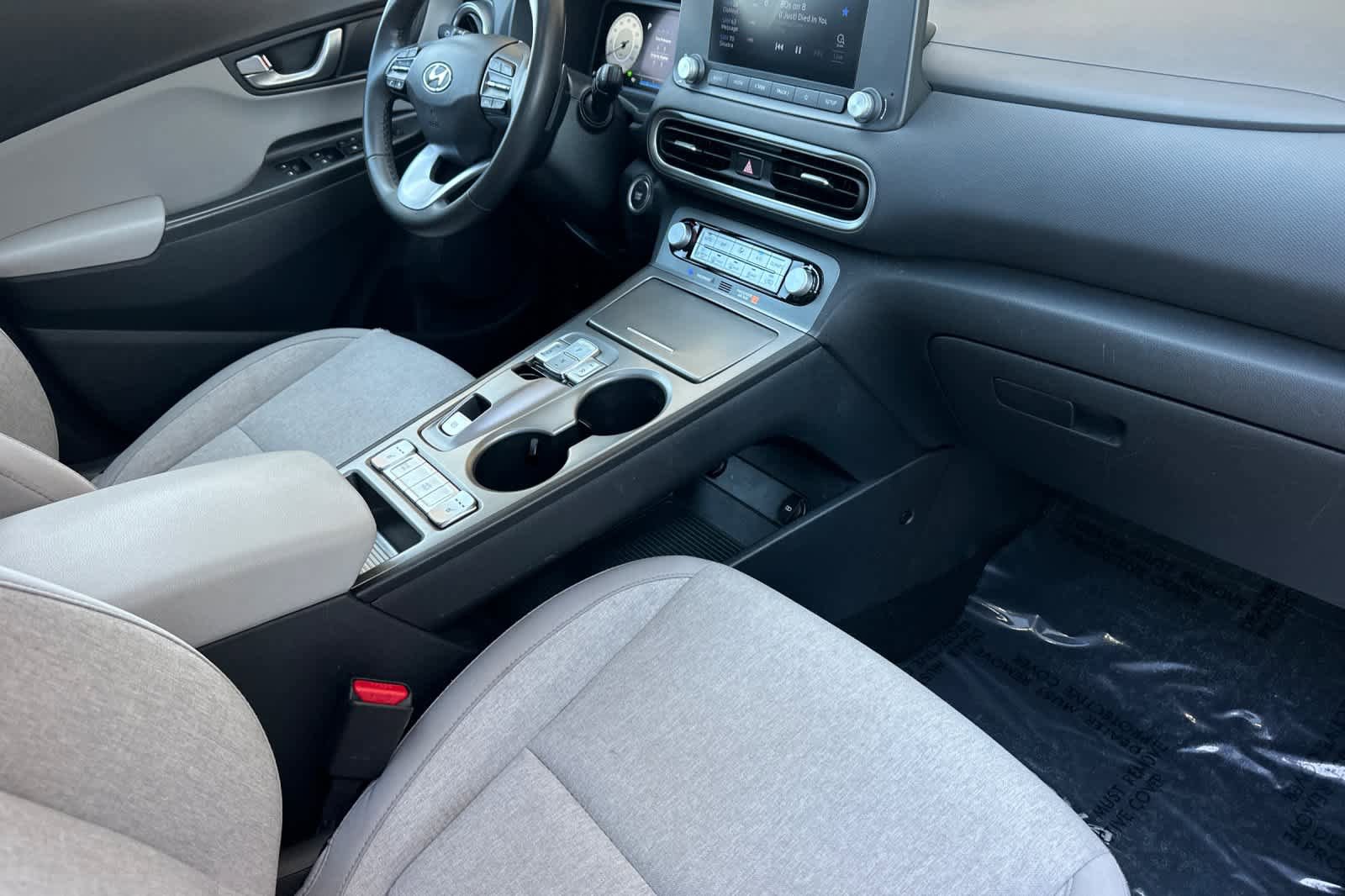 Used 2022 Hyundai Kona SEL w/ Convenience Package FWD image 15