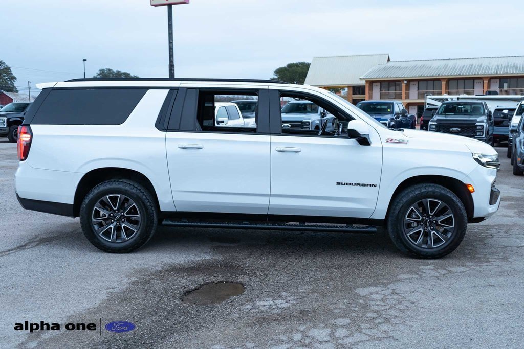 Used 2022 Chevrolet Suburban Z71 image 4