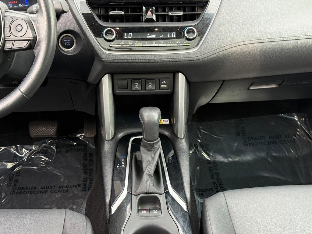 Certified 2022 Toyota Corolla Cross XLE w/ Convenience Package image 16