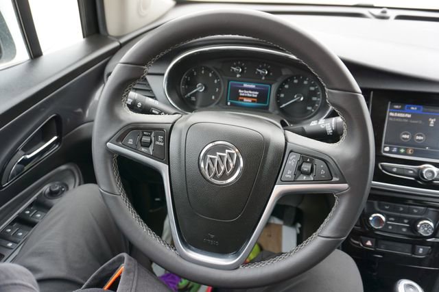 Used 2022 Buick Encore Preferred w/ Safety Package image 25