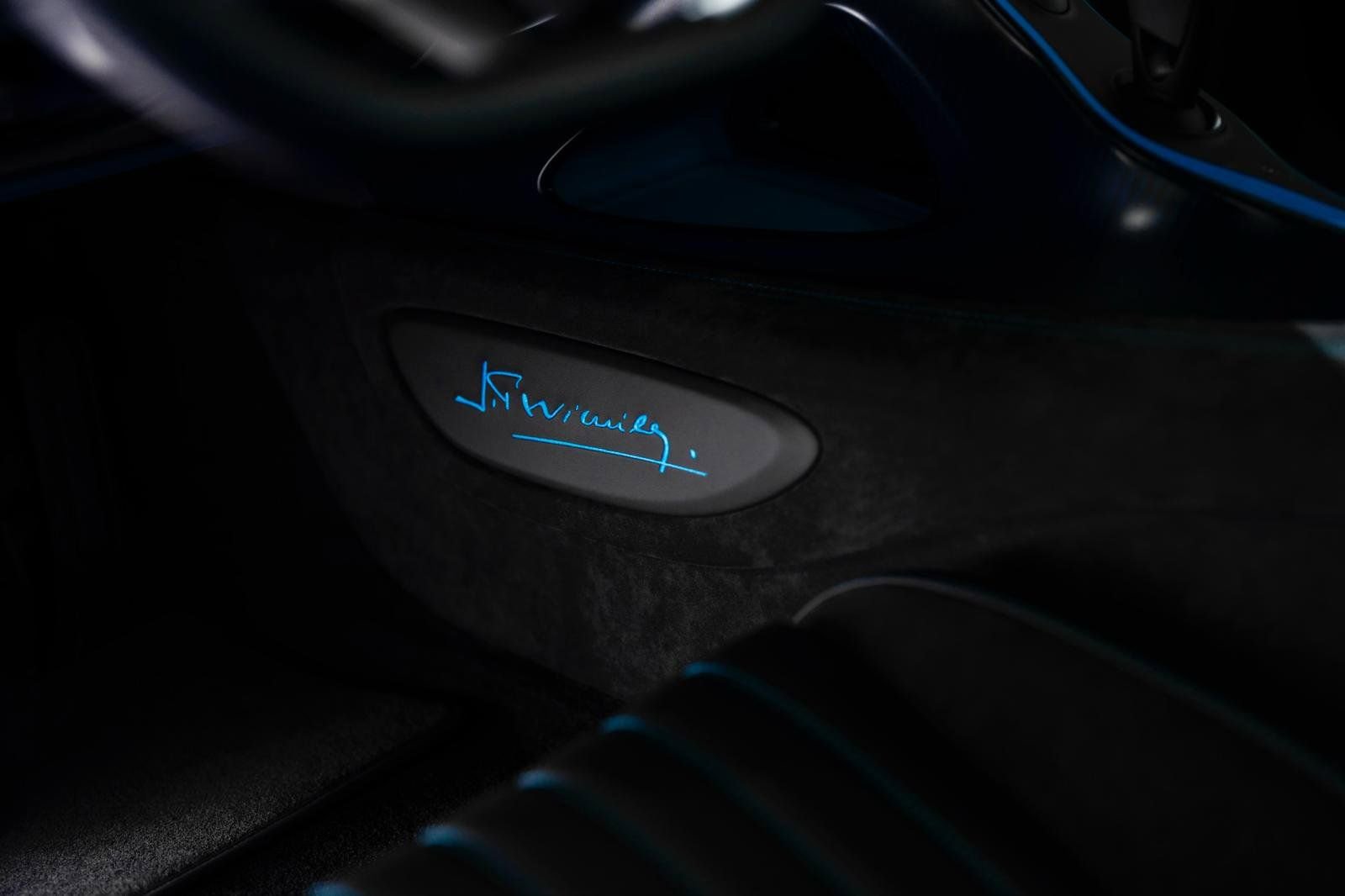 Used 2023 Bugatti Chiron Pur Sport AWD/4WD image 11