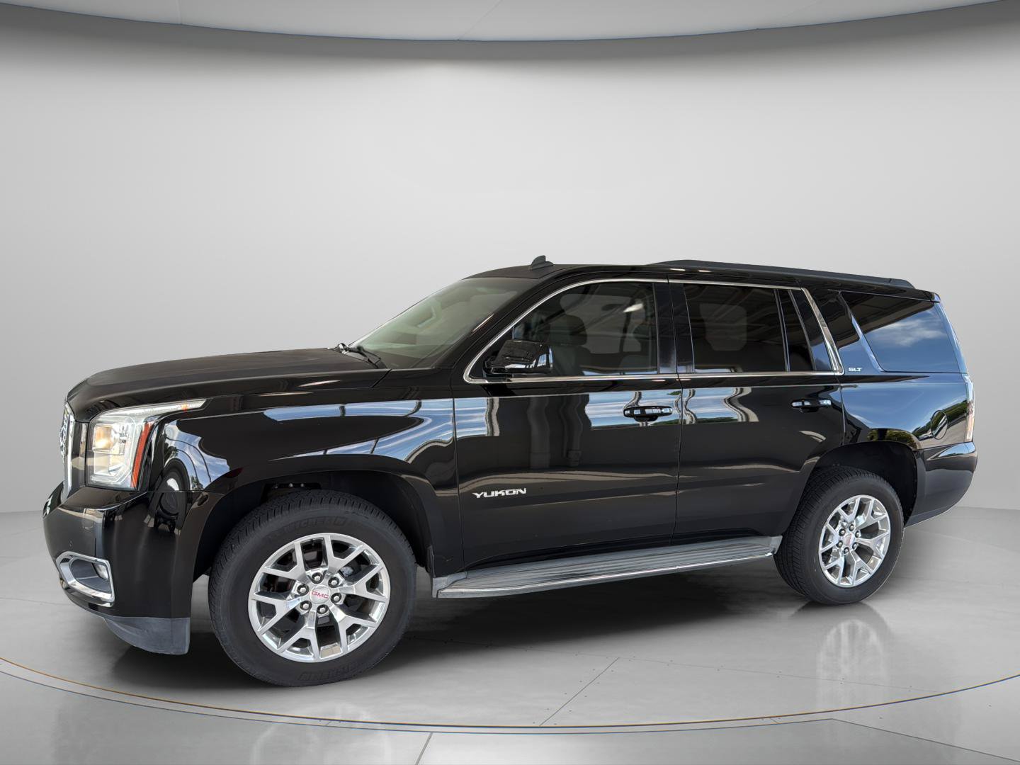Used 2015 GMC Yukon SLT w/ Open Road Package RWD image 2