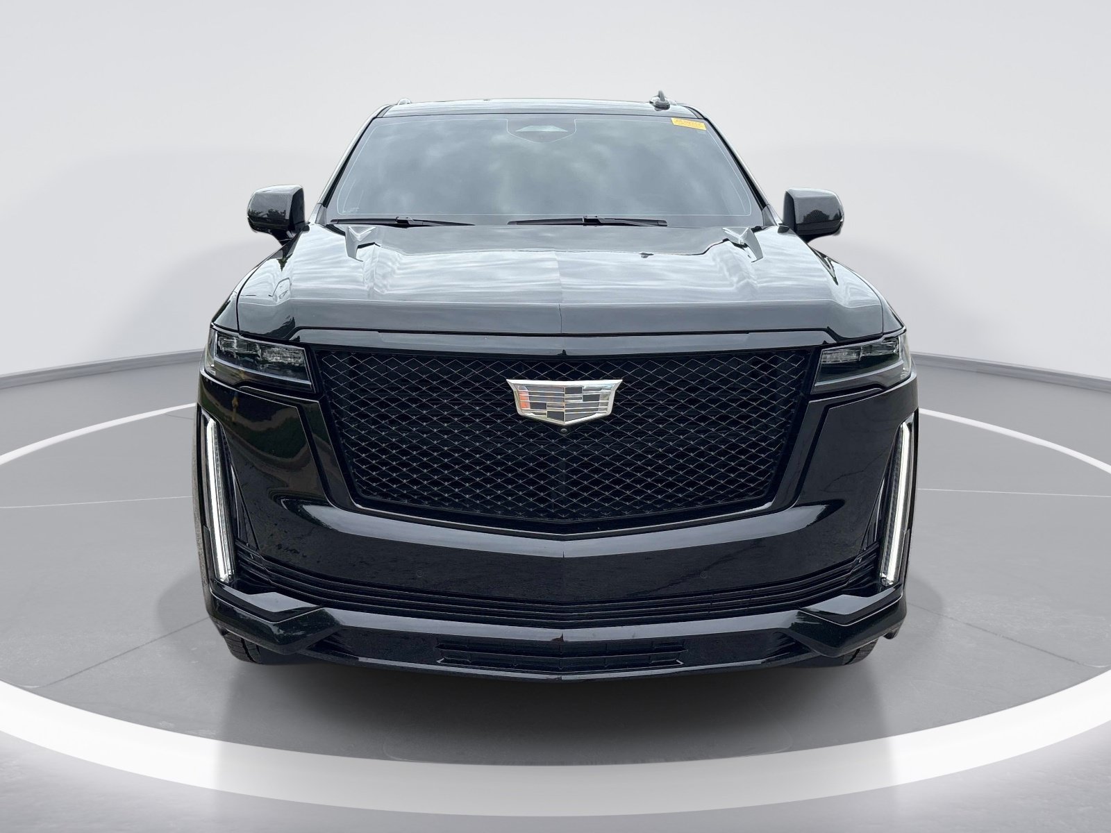 Used 2024 Cadillac Escalade ESV Sport Platinum w/ LPO, ONYX Package AWD/4WD image 2