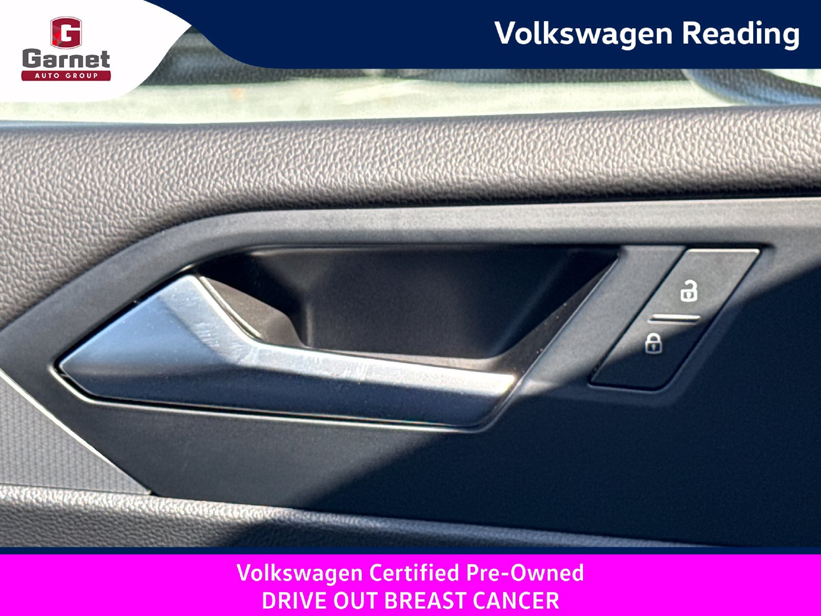 Certified 2025 Volkswagen Jetta SE FWD image 30