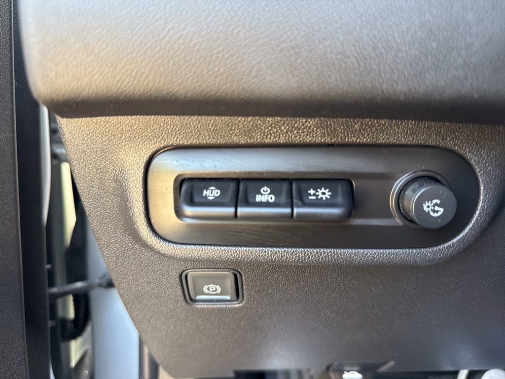 Used 2022 GMC Terrain SLT w/ Tech Package image 33