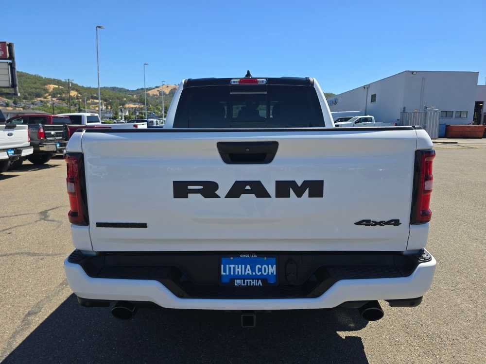 Used 2025 RAM 1500 Big Horn AWD/4WD image 4