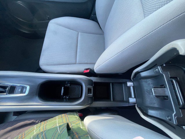 Used 2016 Honda HR-V LX image 38