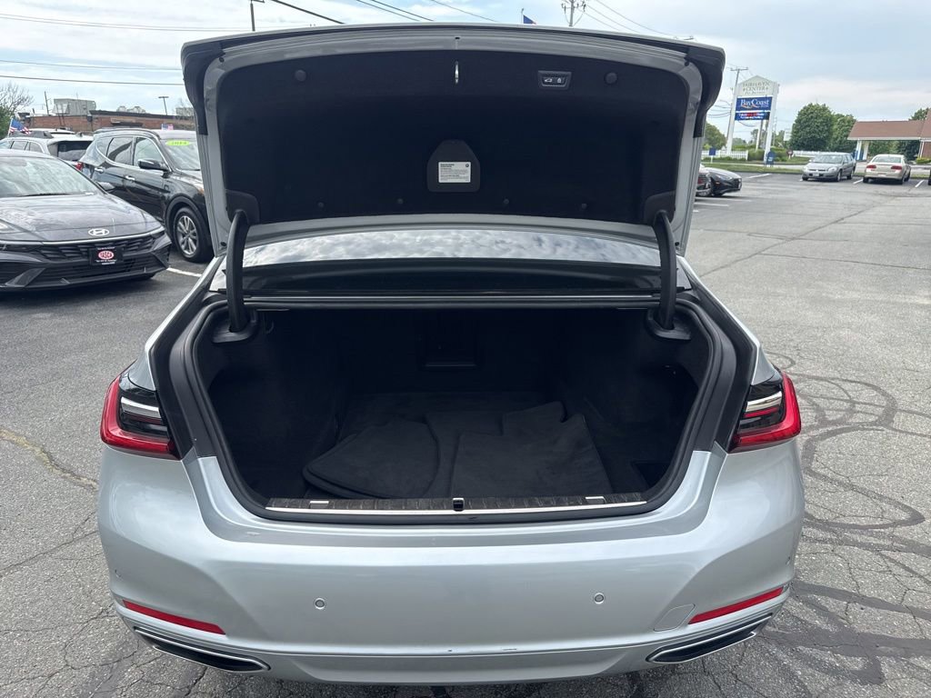Used 2020 BMW 740i RWD image 13