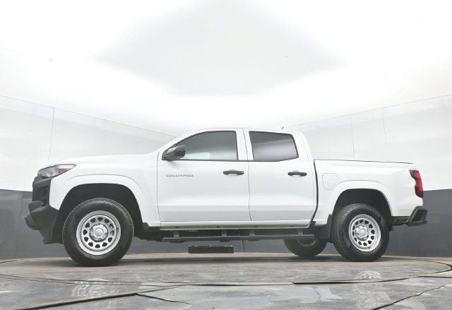 Used 2025 Chevrolet Colorado W/T RWD image 42
