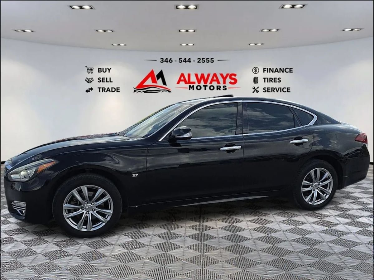 Used 2015 INFINITI Q70 3.7