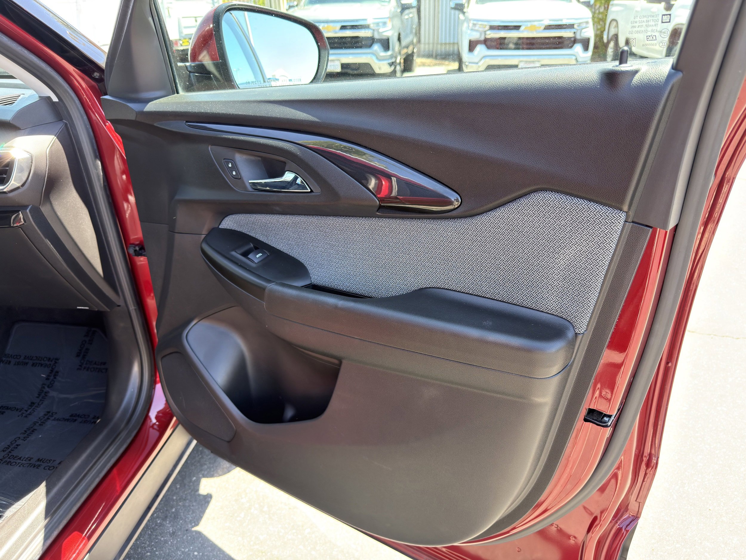 Used 2022 Chevrolet TrailBlazer LT FWD image 11