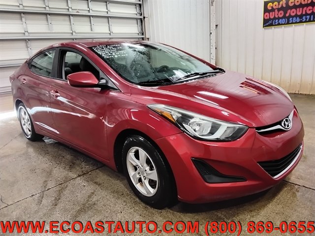 Used 2014 Hyundai Elantra SE FWD image 1