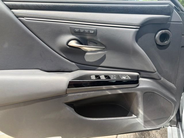 Used 2023 Lexus ES 350 w/ Accessory Package (Z1) FWD image 26