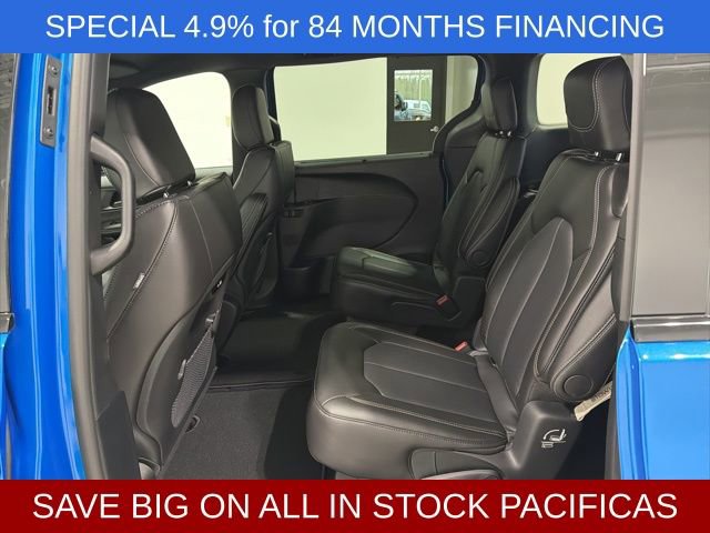 New 2026 Chrysler Pacifica Select w/ S Appearance Package image 29
