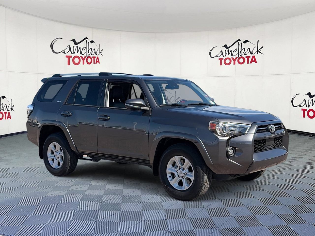 Used 2023 Toyota 4Runner SR5 Premium w/ Moonroof Package RWD image 3