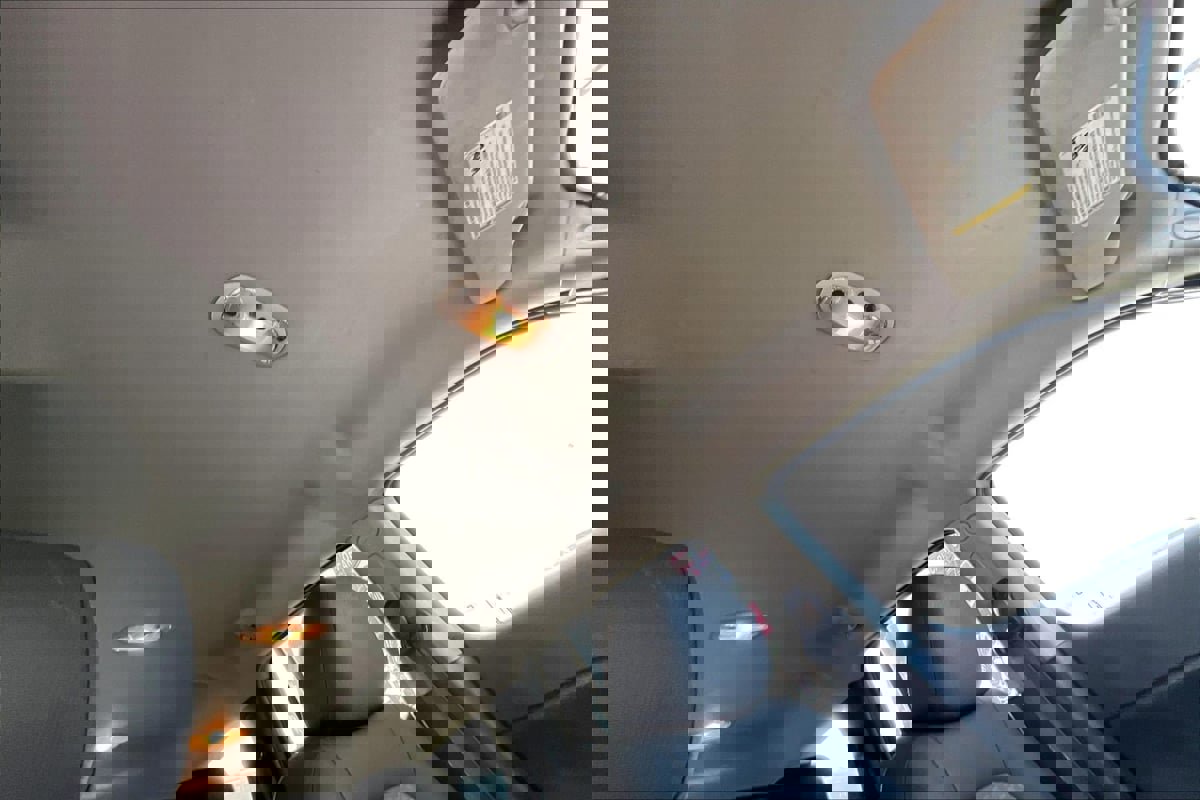 Used 2010 Chevrolet HHR LT image 21