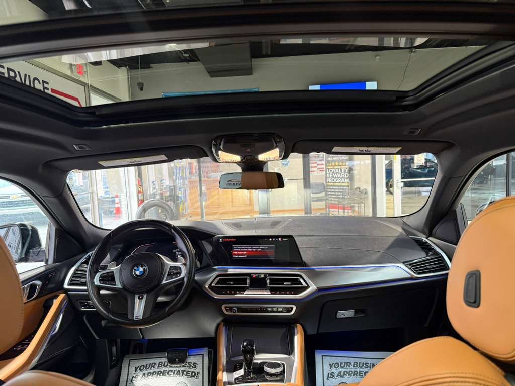 Used 2023 BMW X6 xDrive40i w/ M Sport Package image 23