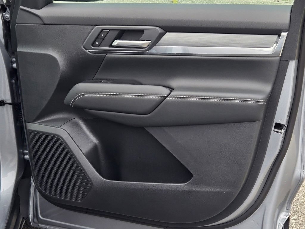 New 2027 GMC Terrain Elevation w/ Elevation Premium Package AWD/4WD image 14