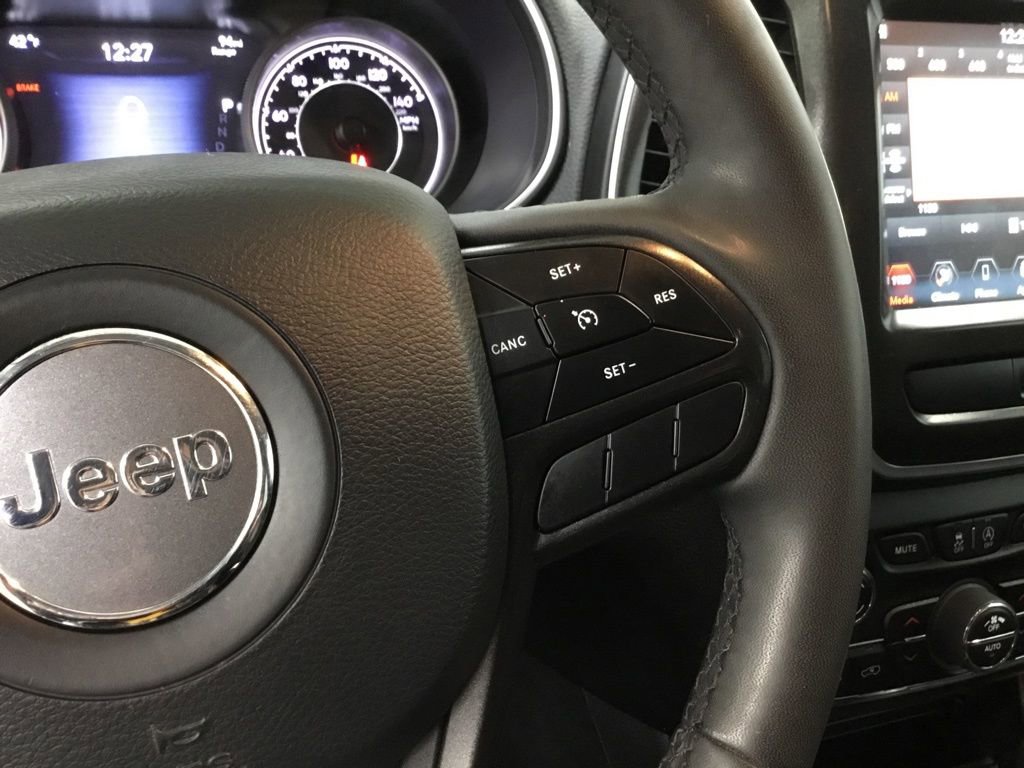 Used 2022 Jeep Cherokee Trailhawk w/ Trailer Tow Group image 15