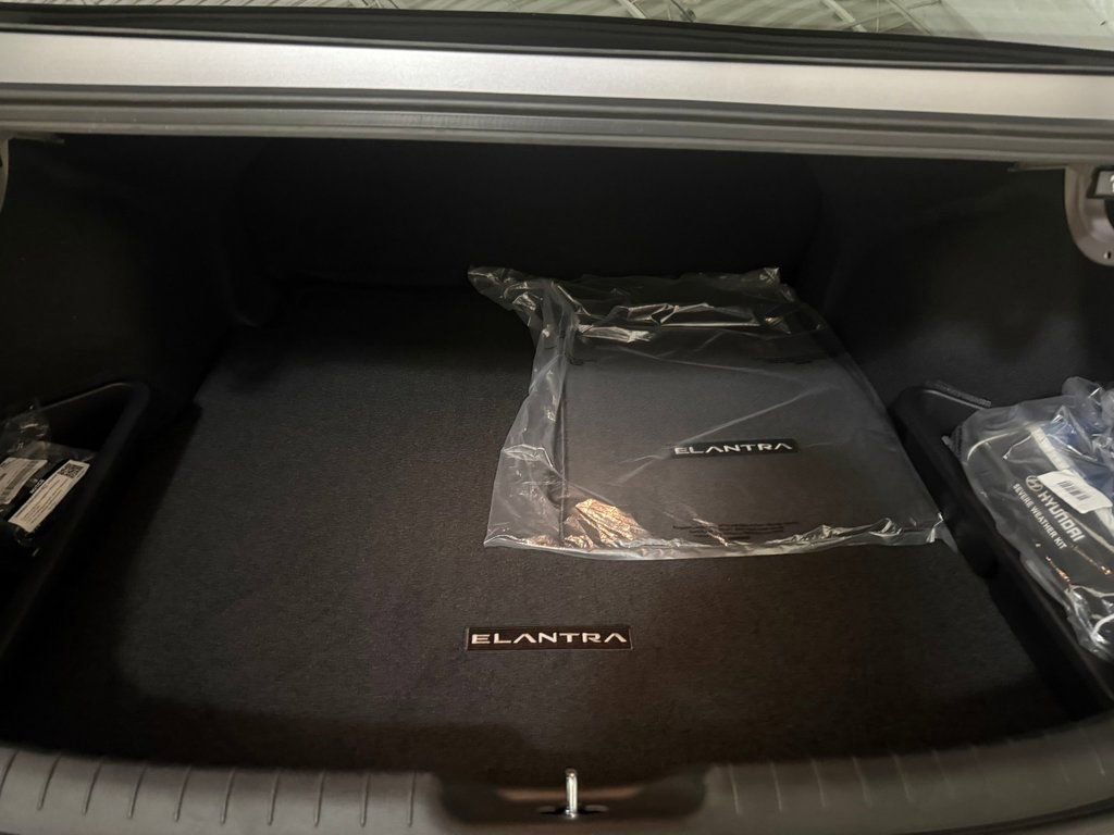 Certified 2025 Hyundai Elantra Sport w/ Cargo Package image 26
