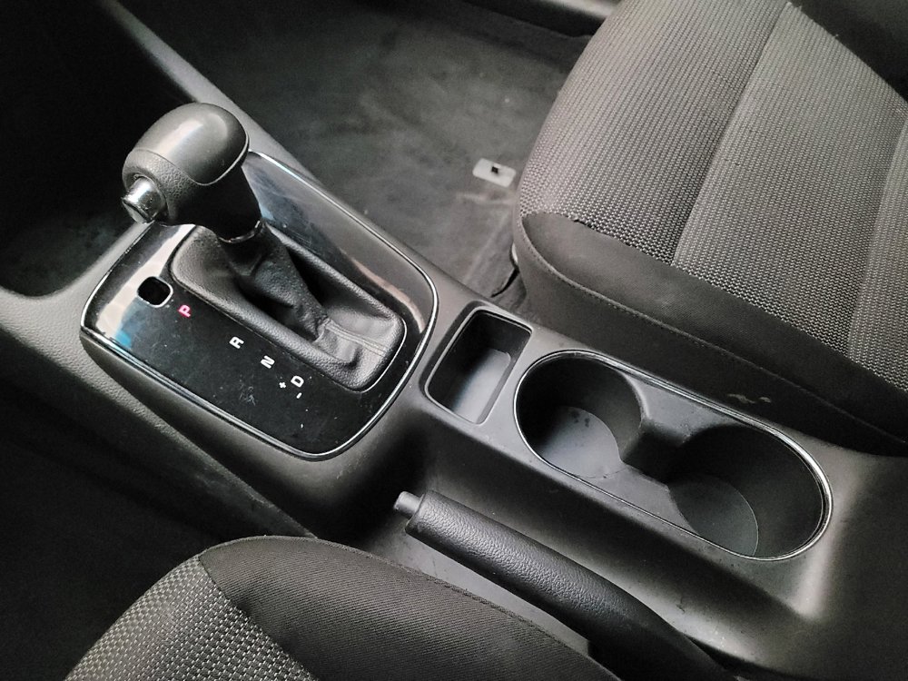 Used 2017 Kia Forte LX image 26