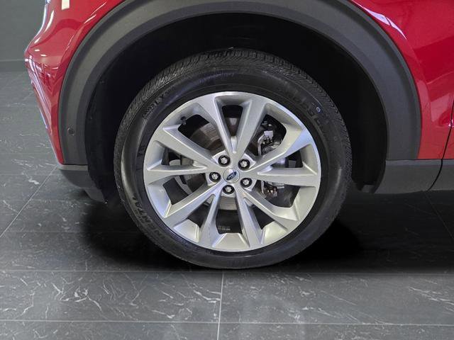 Used 2023 Ford Explorer Platinum w/ Technology Package image 42