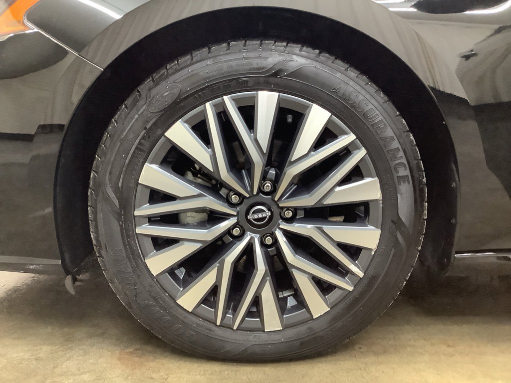 Used 2024 Nissan Altima 2.5 SV image 28