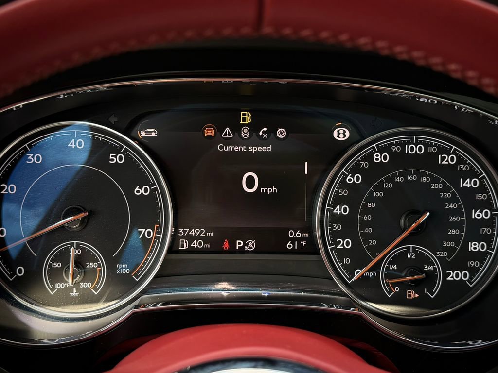 Used 2019 Bentley Bentayga AWD/4WD image 33