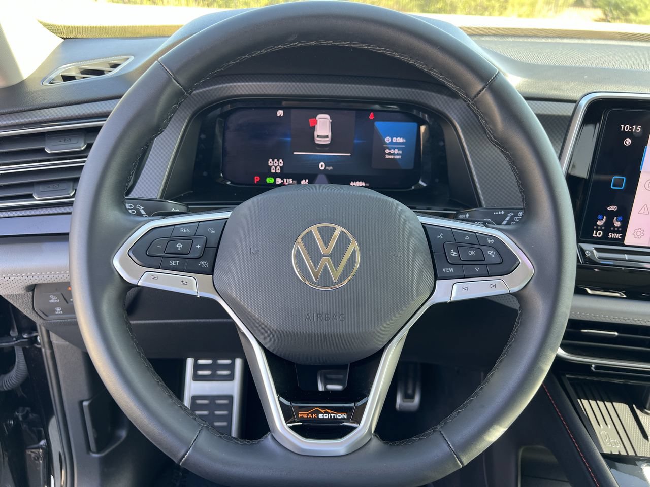 Used 2025 Volkswagen Atlas Peak Edition SE AWD/4WD image 11