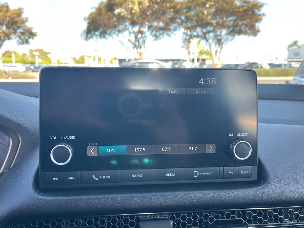Certified 2024 Honda HR-V LX image 23