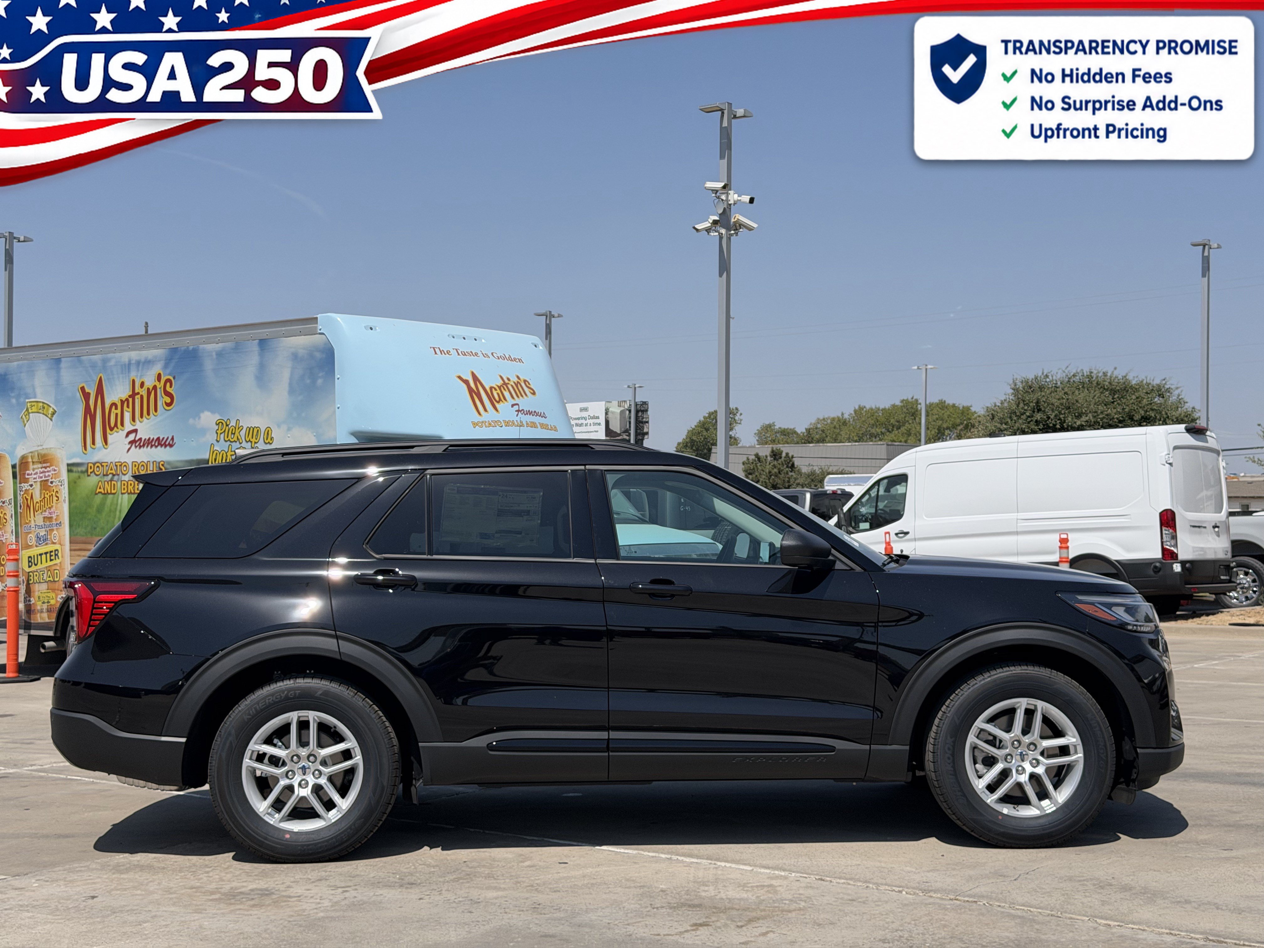 New 2026 Ford Explorer Active w/ Active Comfort Package RWD image 3