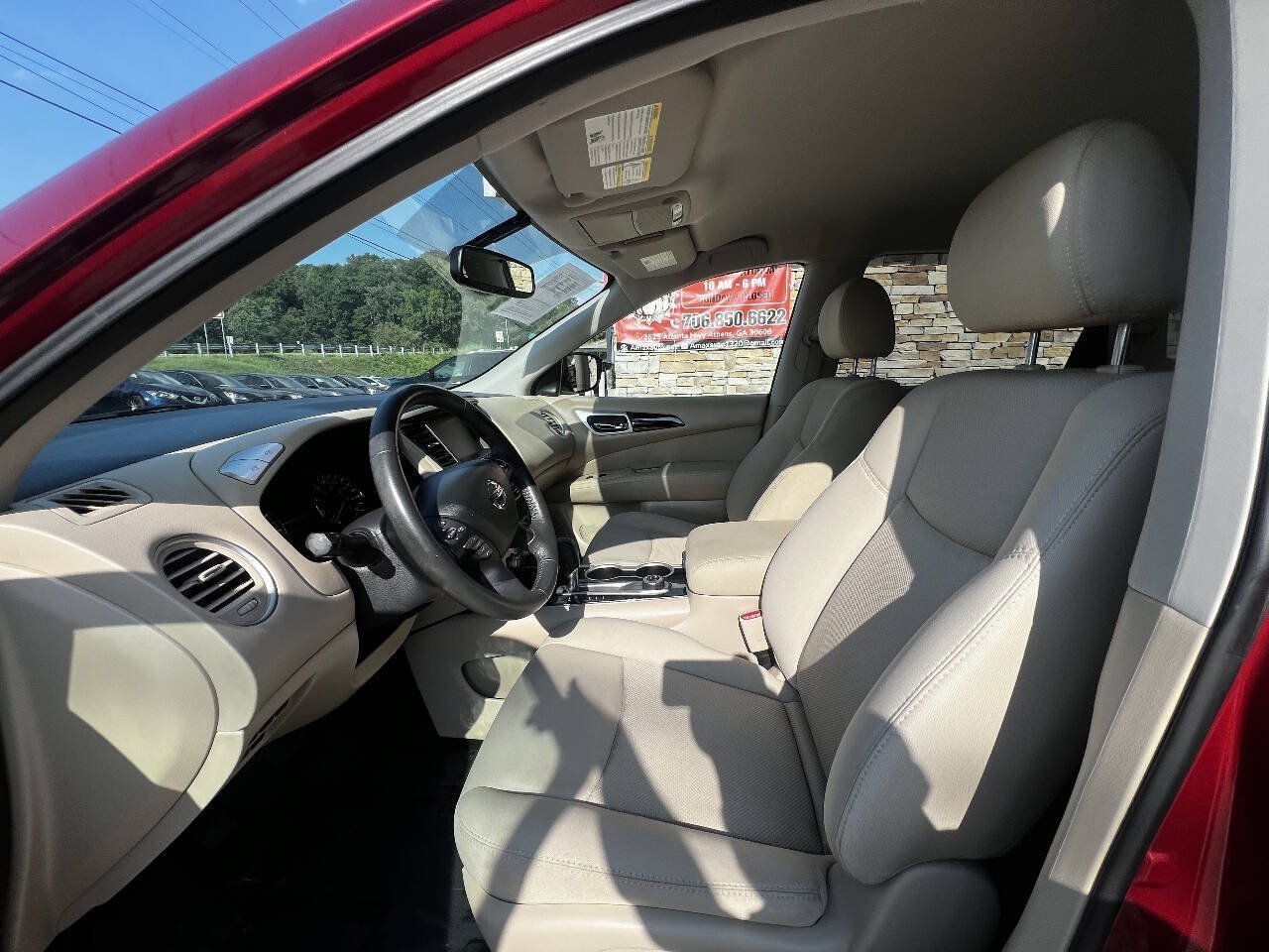 Used 2017 Nissan Pathfinder SV AWD/4WD image 17