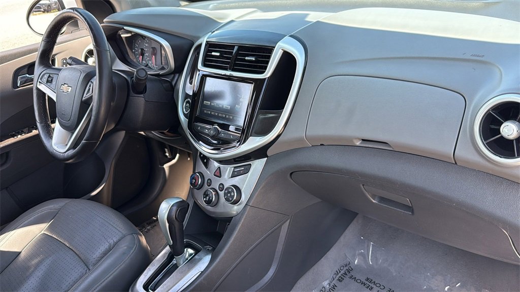 Used 2017 Chevrolet Sonic Premier image 34