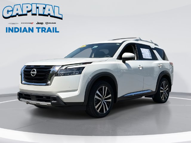 Used 2024 Nissan Pathfinder Platinum w/ Cargo Package