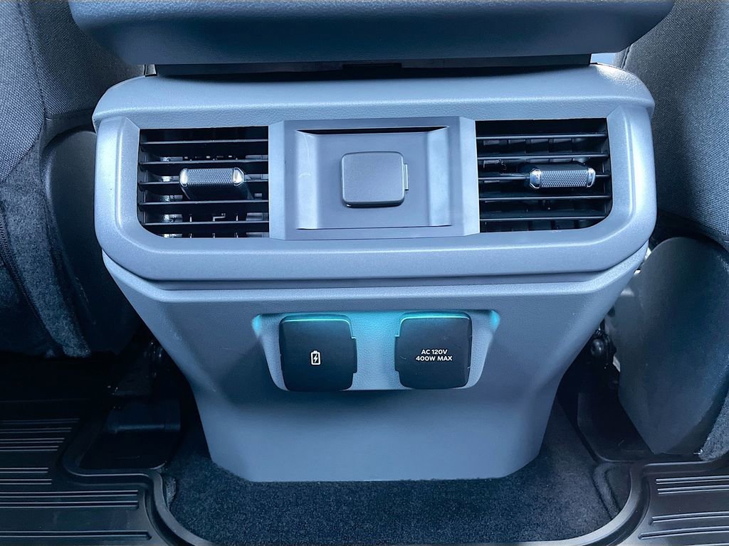 Used 2025 Ford F150 XLT w/ Equipment Group 302A MID image 27