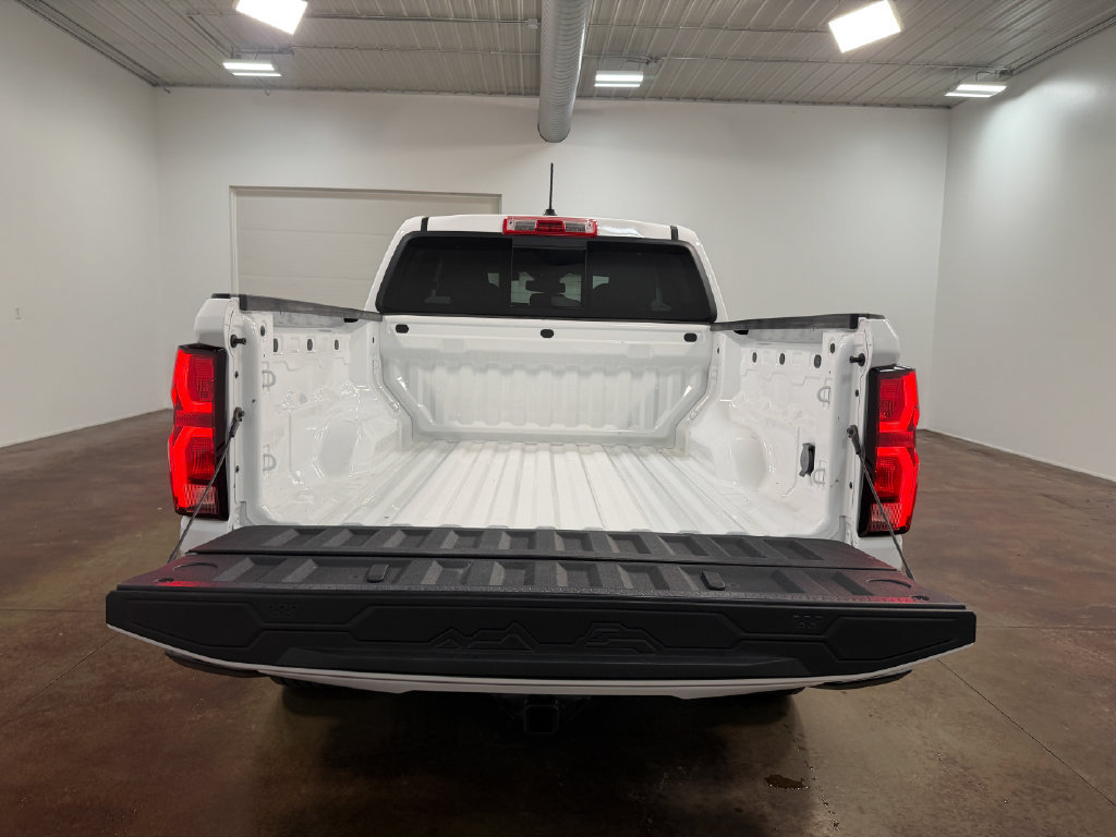 Used 2023 Chevrolet Colorado LT w/ LT Convenience Package III AWD/4WD image 26