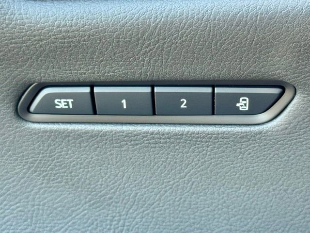 Certified 2024 Cadillac XT6 Premium Luxury w/ Platinum Package image 18