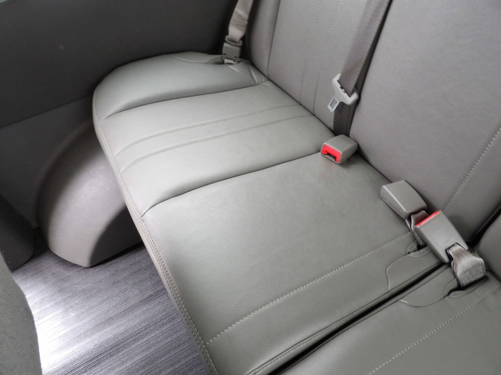 Used 2023 Chevrolet Express 2500 LS w/ Driver Convenience Package image 35