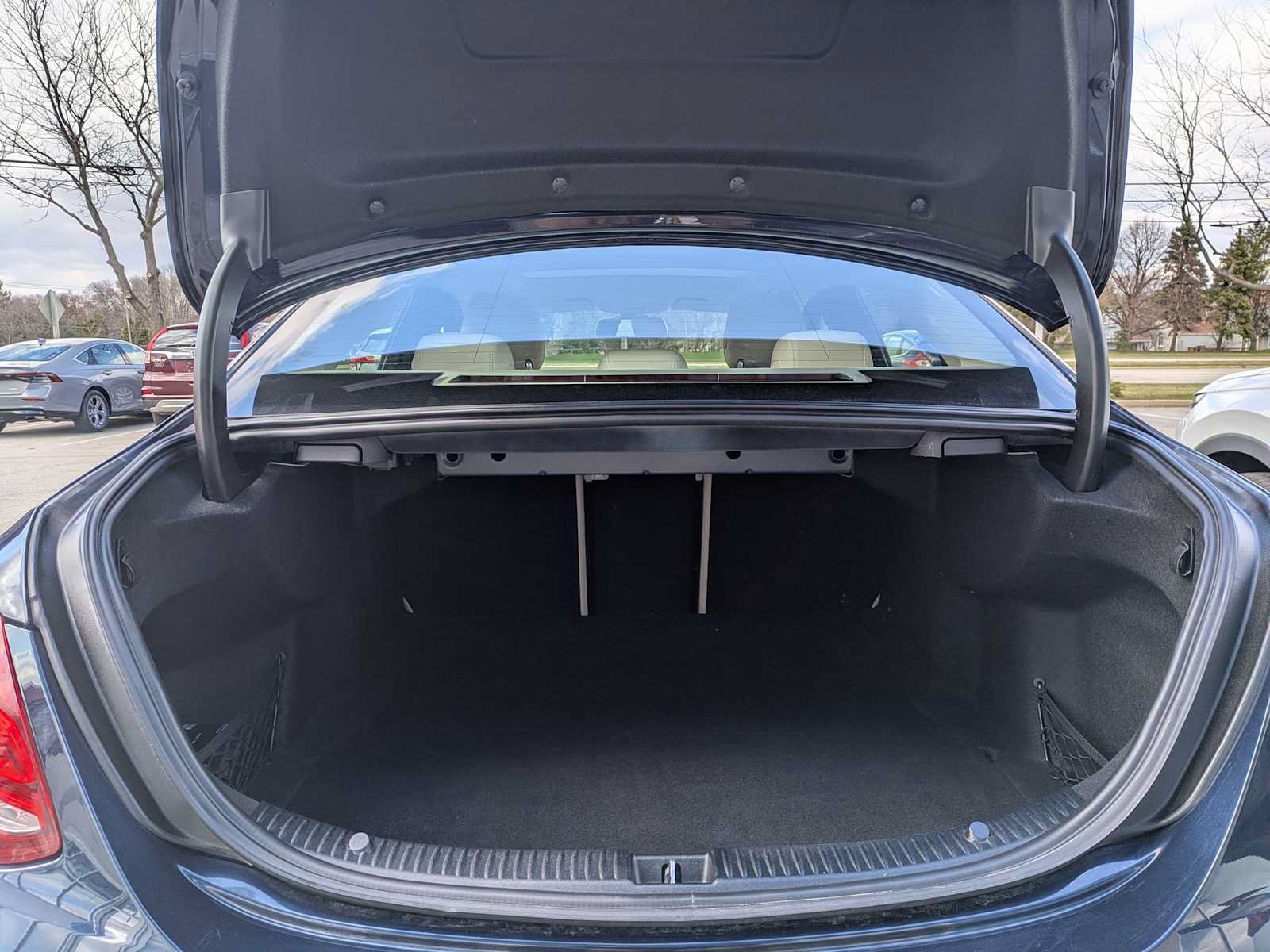 Used 2017 Mercedes-Benz C 300 4MATIC Sedan image 43