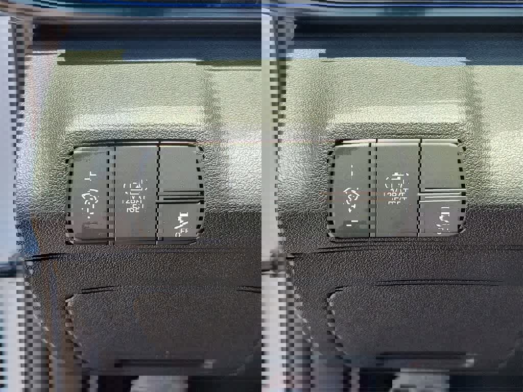 New 2025 Hyundai Elantra SEL image 17