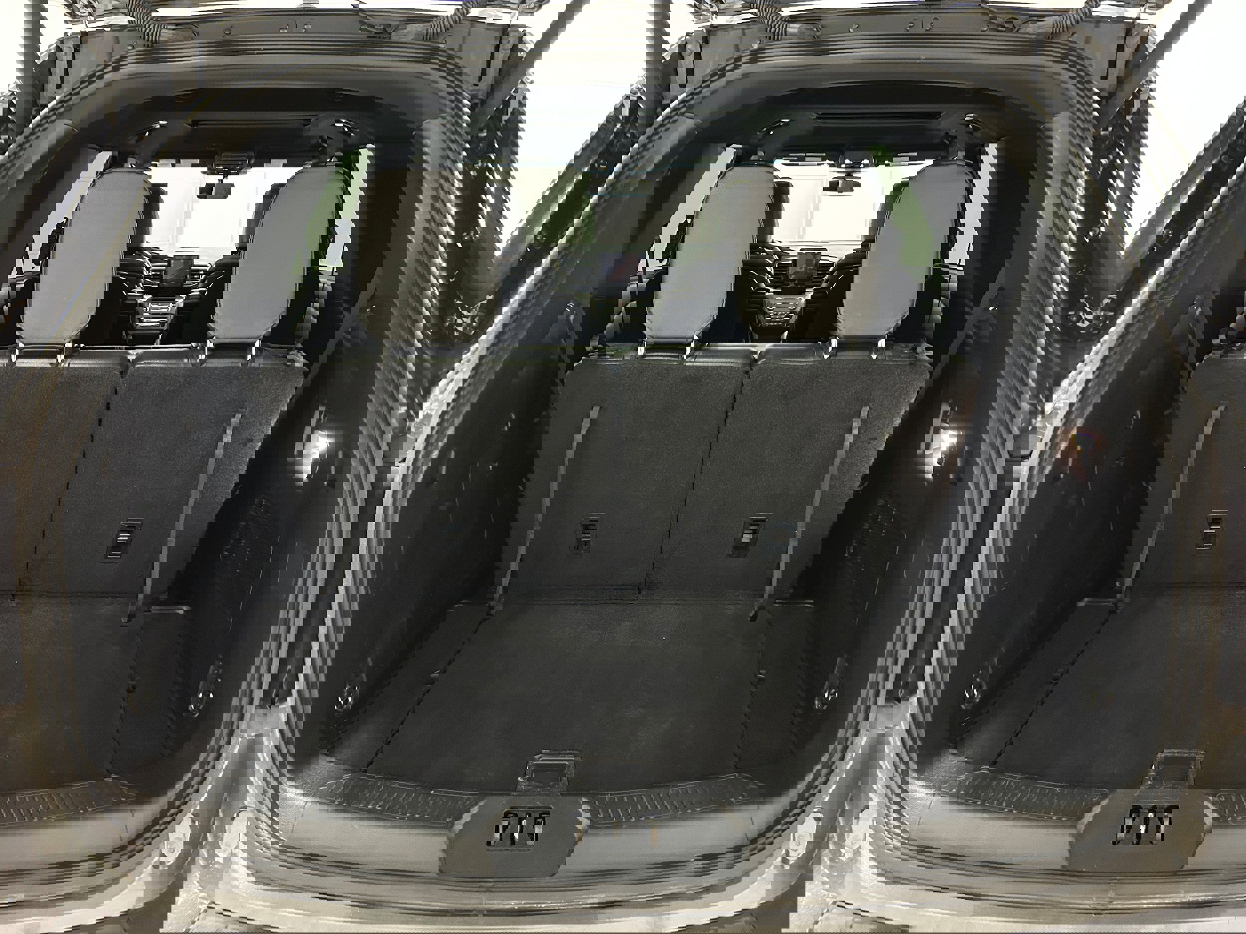 Used 2020 Ford Explorer XLT w/ Equipment Group 202A image 35