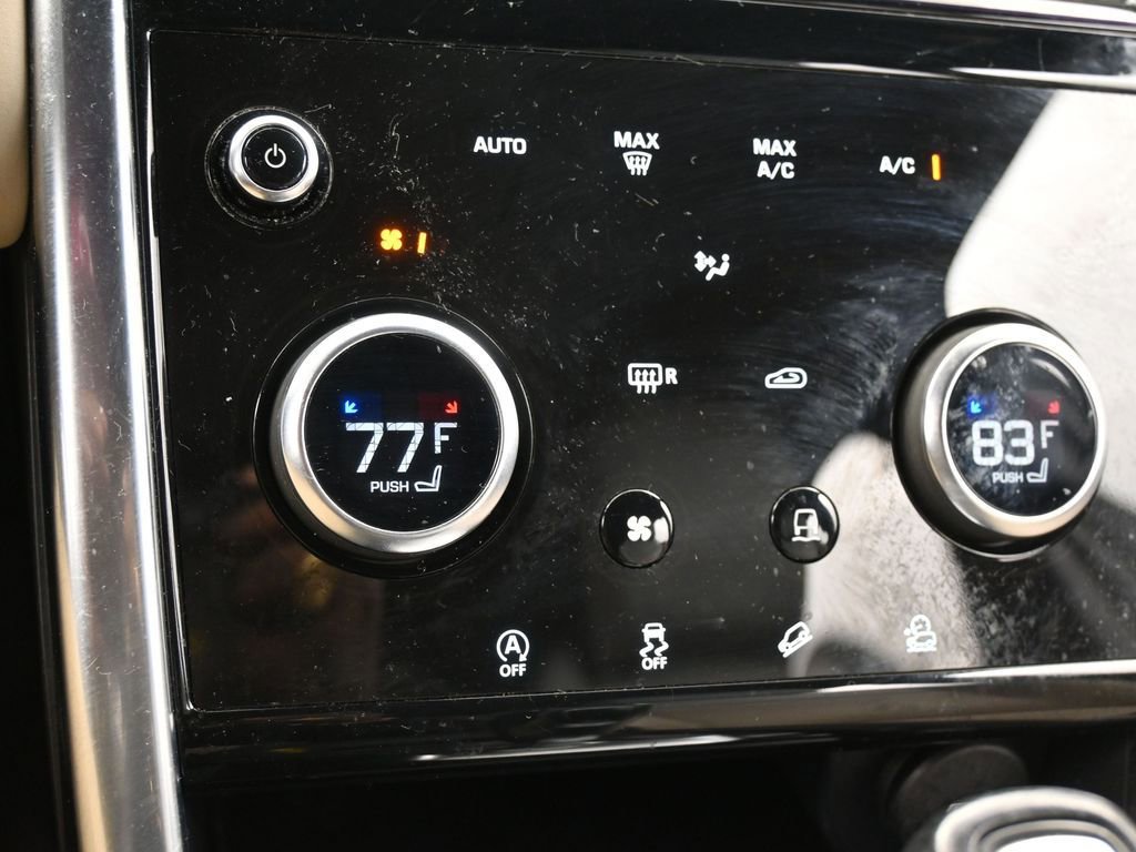 Used 2020 Land Rover Discovery Sport image 19