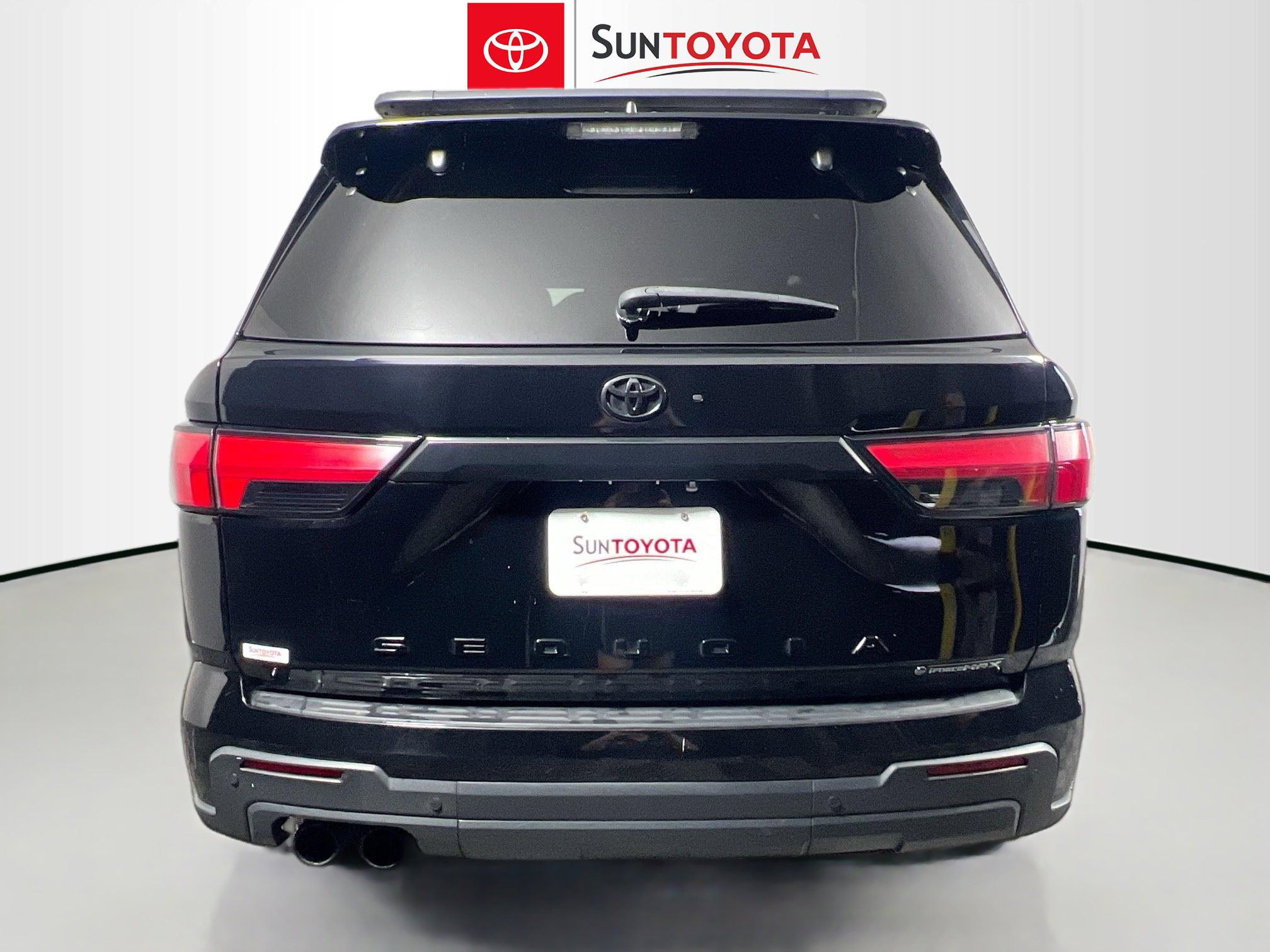 Used 2025 Toyota Sequoia TRD Pro AWD/4WD image 5