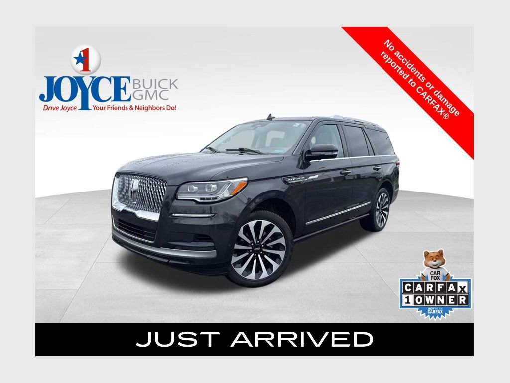 Used 2023 Lincoln Navigator Reserve image 1