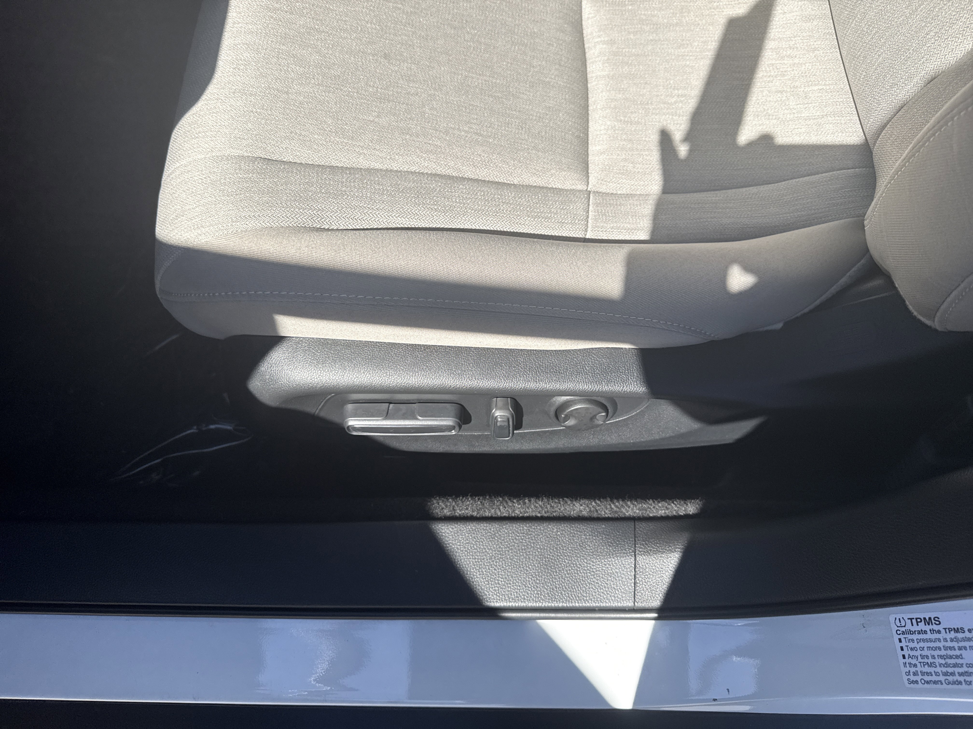 Certified 2023 Honda Accord EX image 18