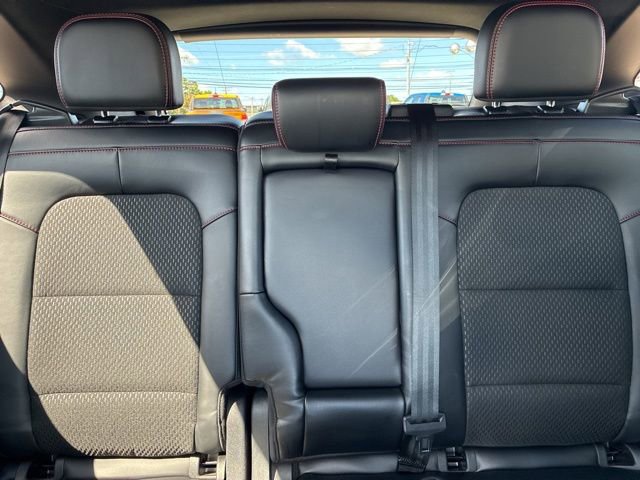 Used 2025 Ford Escape ST-Line AWD/4WD image 37